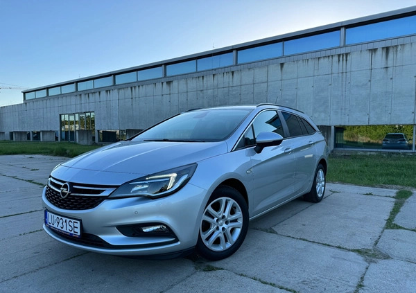 Opel Astra cena 38900 przebieg: 207000, rok produkcji 2019 z Lublin małe 254